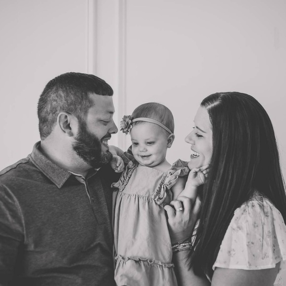 Meet your Posher, Gayli - Picture 2 of 4